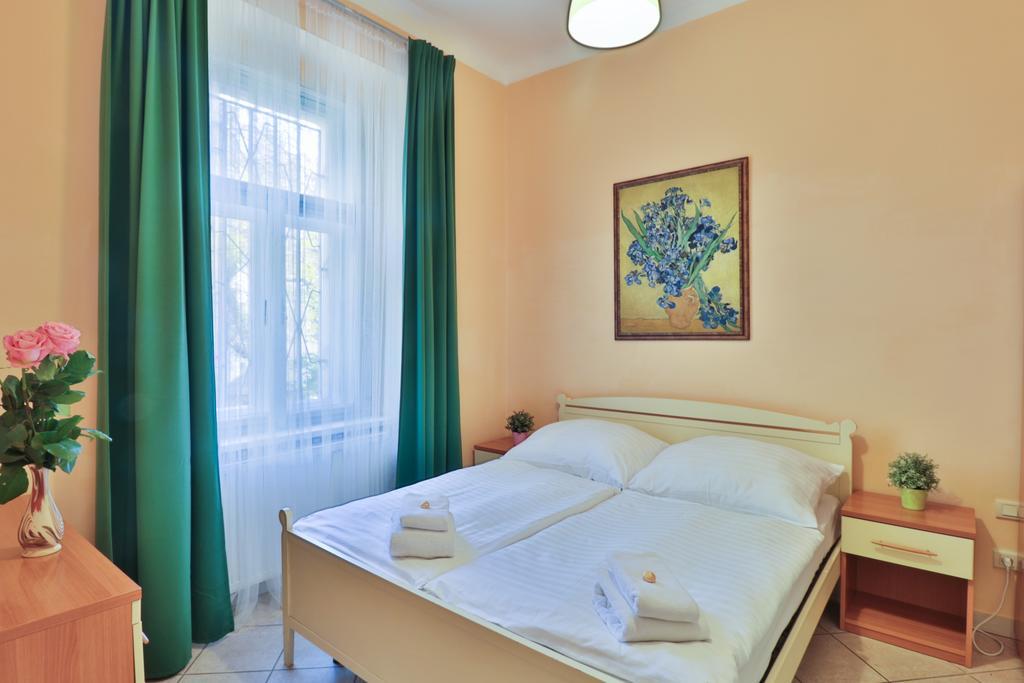 Apartment Na Kozacce 6 Prag Zimmer foto